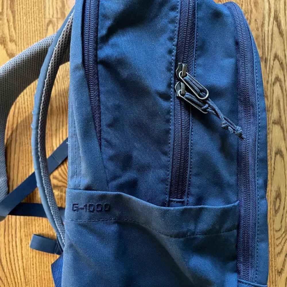 Fjallraven Raven 28L Backpack, Excellent Condition, Navy Blue - Picture 7 of 10